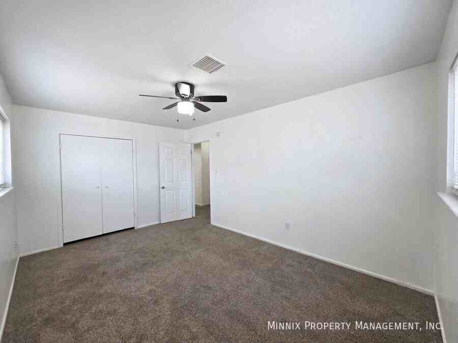 1813 Mcdonald St - Photo 2 of 9