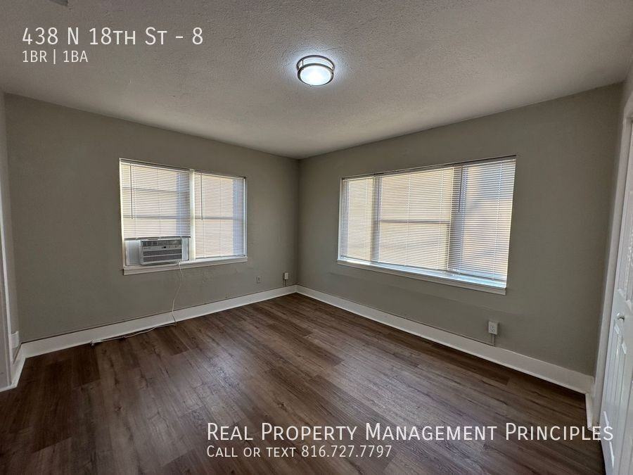 438 N 18th St #8 - Photo 2 of 8