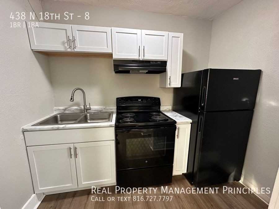 438 N 18th St #8 - Photo 5 of 8