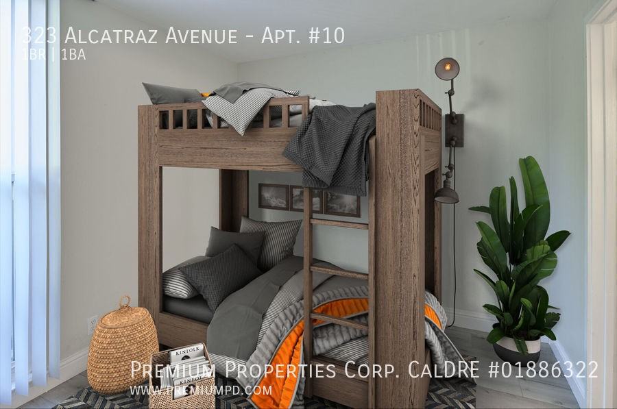 323 Alcatraz Ave #10 - Photo 7 of 19