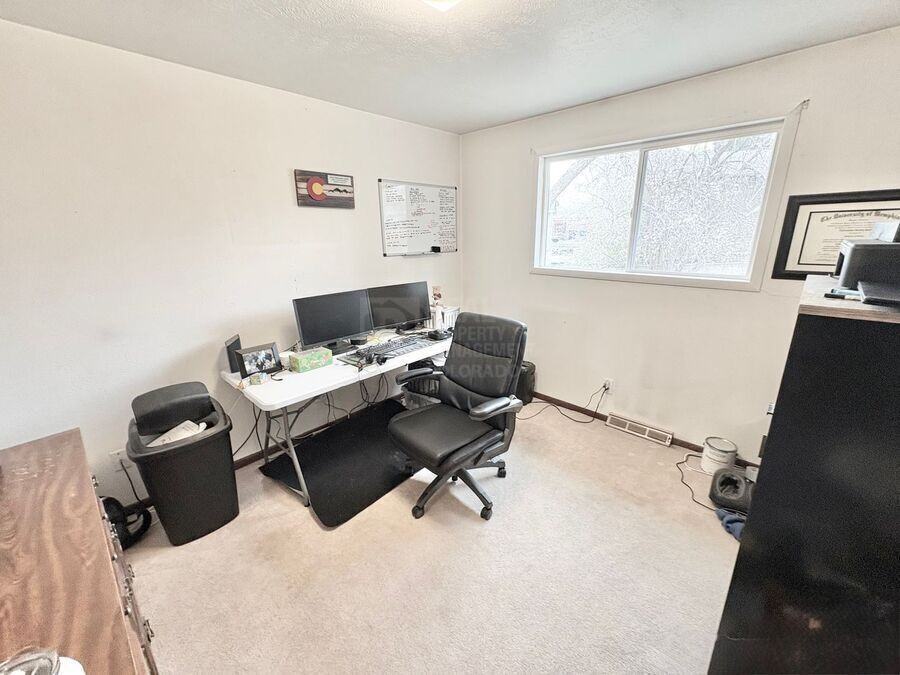 650 S Oswego St - Photo 7 of 15