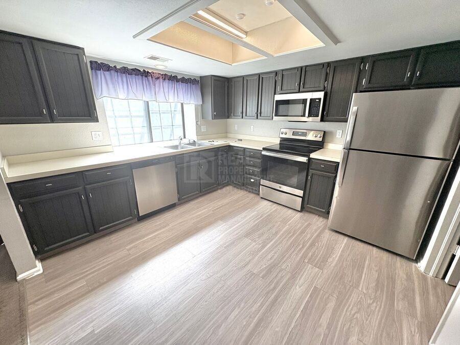 12642 E Warren Dr #A - Photo 4 of 18