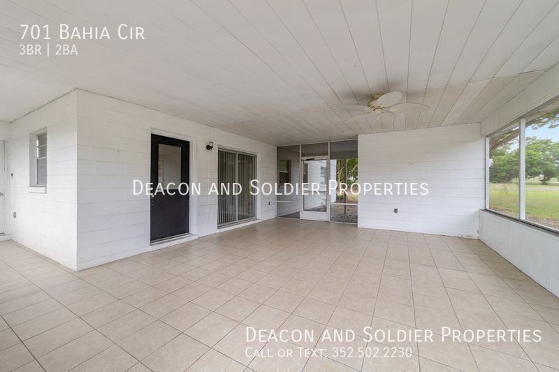 701 Bahia Cir - Photo 2 of 35