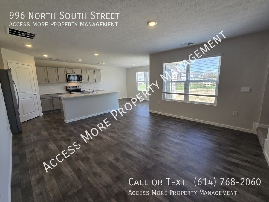 996 N South St - Photo 7 of 23