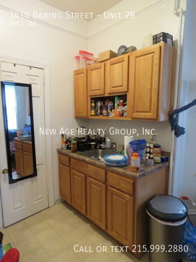 3416 Baring St #2R - Photo 6 of 9