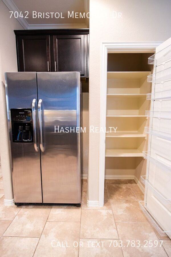 7042 Bristol Memorial Dr - Photo 6 of 21