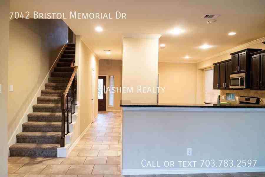 7042 Bristol Memorial Dr - Photo 7 of 21