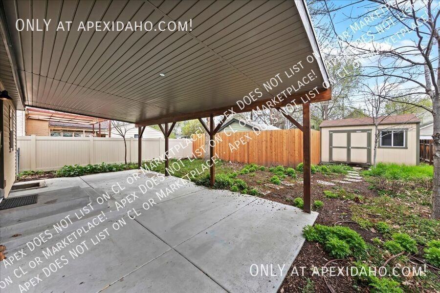 1711 S Leadville Ave - Photo 5 of 27