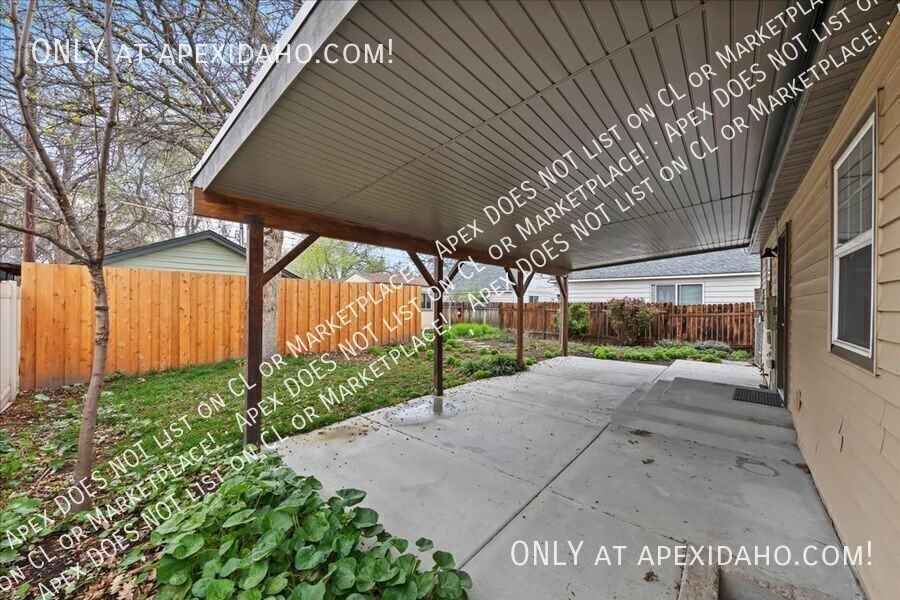 1711 S Leadville Ave - Photo 7 of 27