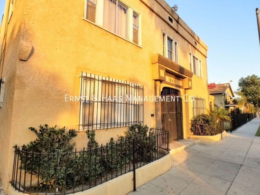 847 Cerritos Ave #06 - Photo 2 of 9