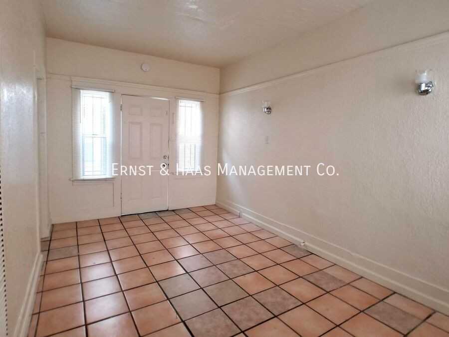 847 Cerritos Ave #06 - Photo 3 of 9