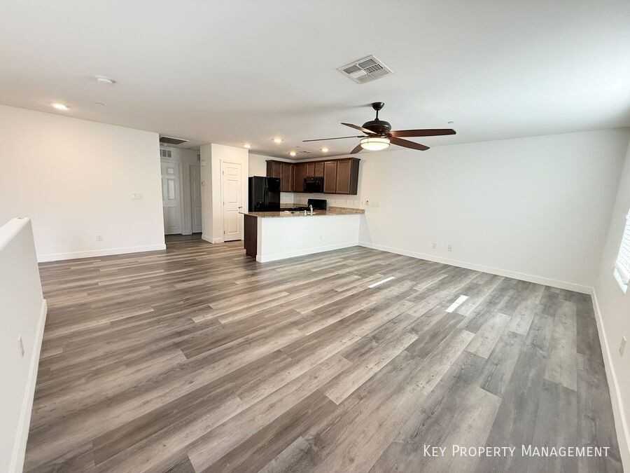 4628 Woolcomber St - Photo 3 of 22