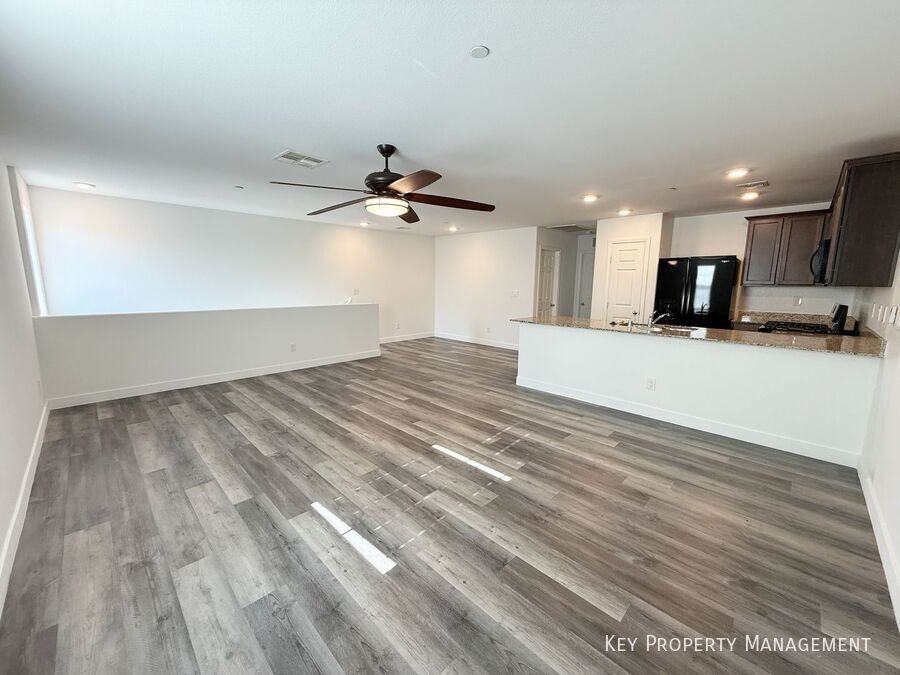 4628 Woolcomber St - Photo 4 of 22