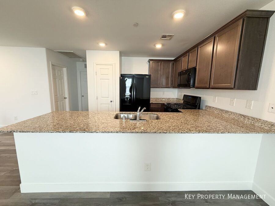 4628 Woolcomber St - Photo 6 of 22