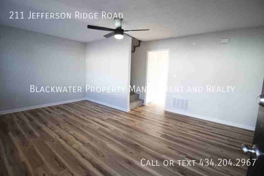 211 Jefferson Ridge Rd - Photo 2 of 39
