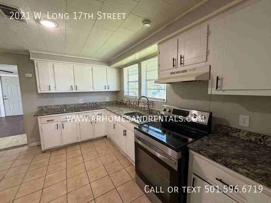 2021 W Long 17th St - Photo 5 of 15