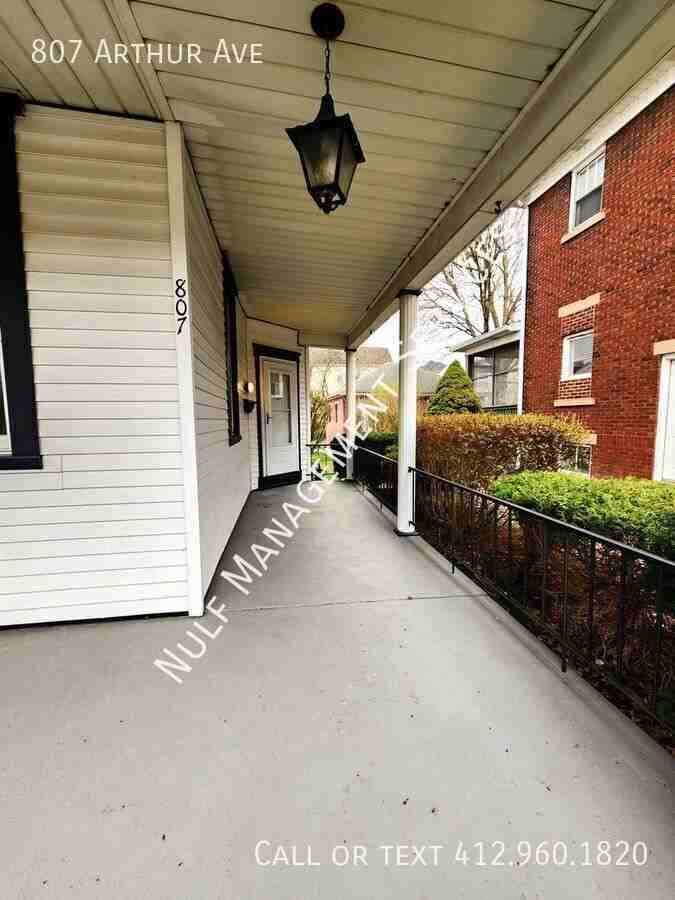 807 Arthur Ave - Photo 2 of 8