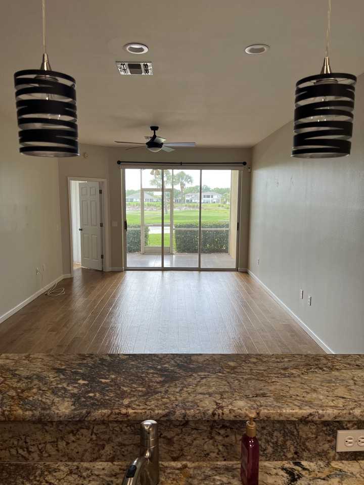 407 Enclave Pl #407 - Photo 4 of 11