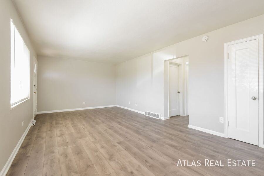 7137 E 60th Way - Photo 5 of 16