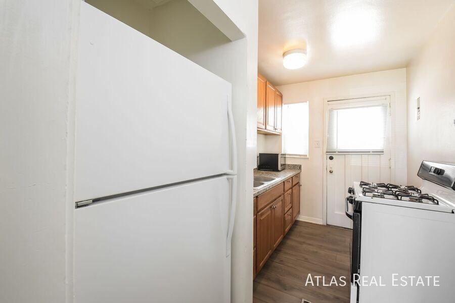 7137 E 60th Way - Photo 6 of 16