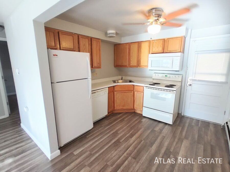 1014 Westmoreland Rd #1 - Photo 3 of 11