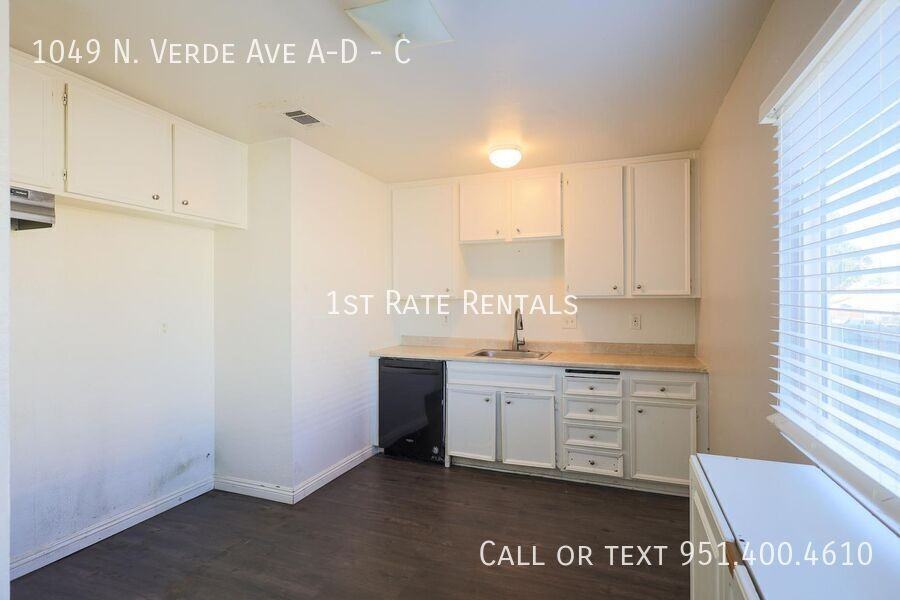 1049 N Verde Ave #C - Photo 3 of 8