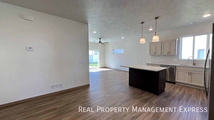 3513 S Broek Dr - Photo 7 of 31