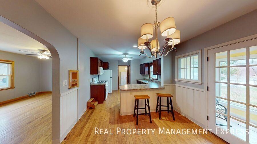 2418 S Glendale Ave - Photo 5 of 21