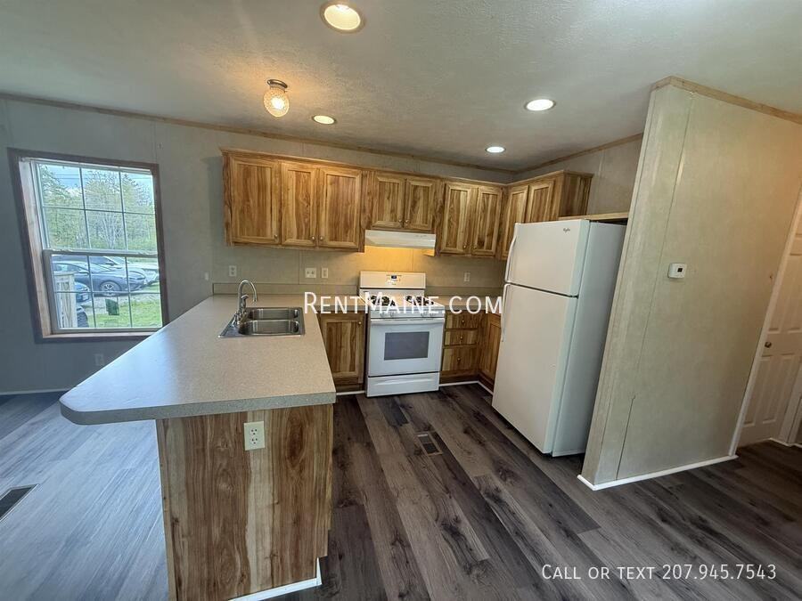 1343 Ohio St #4A - Photo 2 of 10