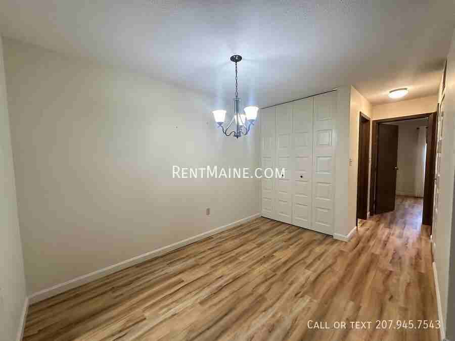 27 Longrale Park Apt G - Photo 6 of 19