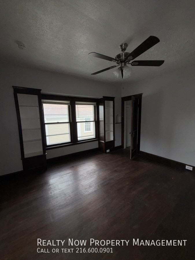 10010 Almira Ave #2 - Photo 7 of 19