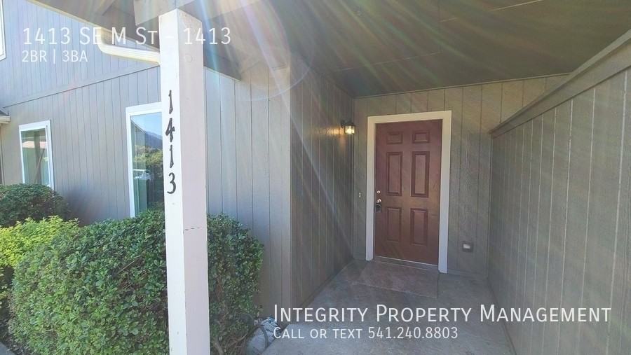 1413 Se M St #1413 - Photo 2 of 19