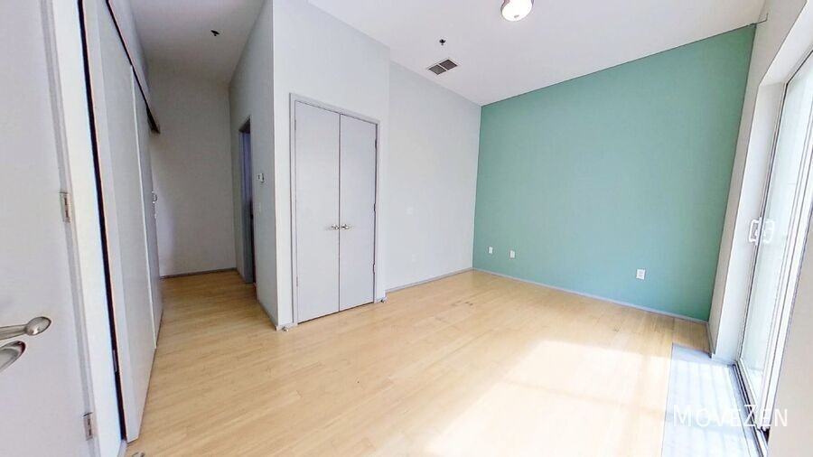 295 Mcdonald Ave - Photo 6 of 17