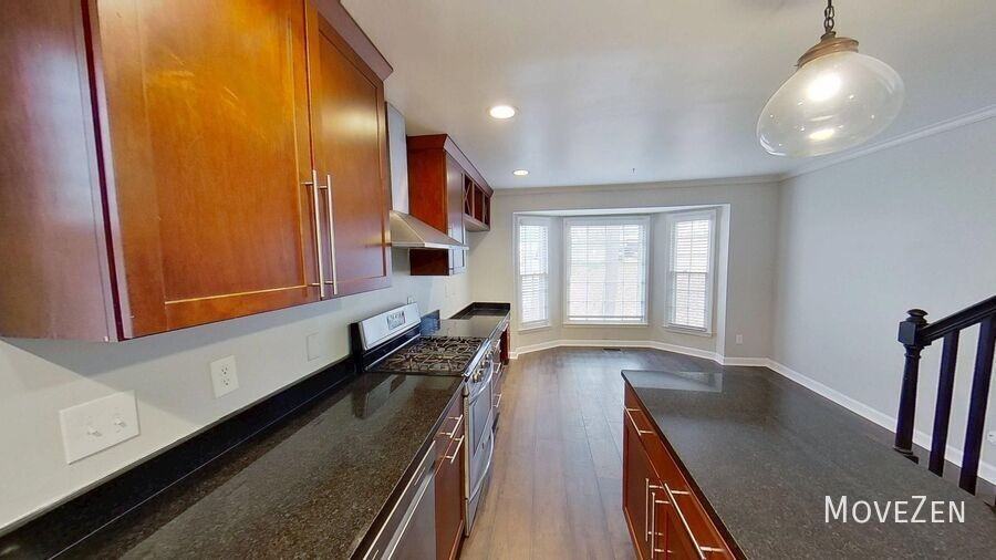 4530 Hamptonshire Dr - Photo 6 of 35