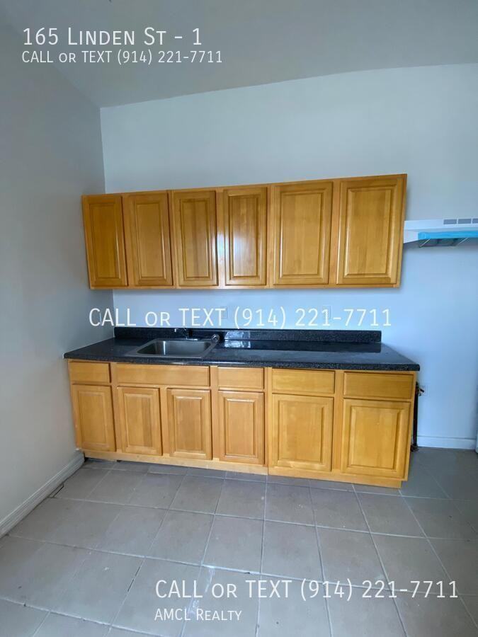 165 Linden St #1 - Photo 4 of 4