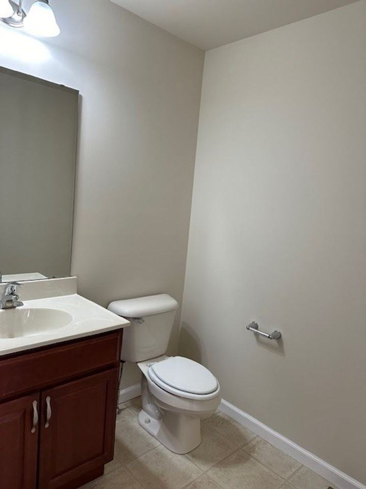 6443 Creekbend Dr - Photo 4 of 29