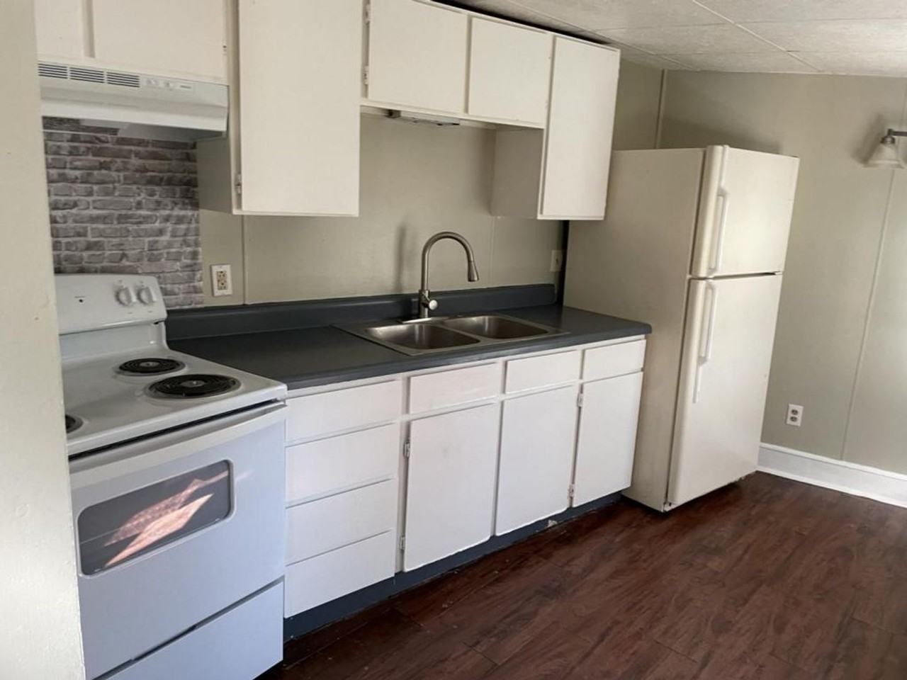 363 - 365 N. Hanover St #363 - Photo 3 of 21