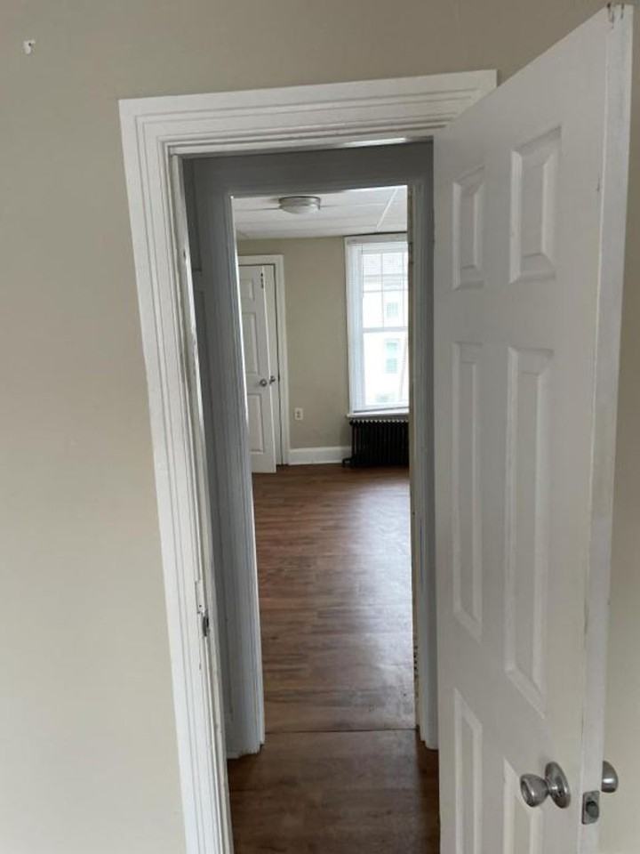 438 Mulberry St - Photo 6 of 19