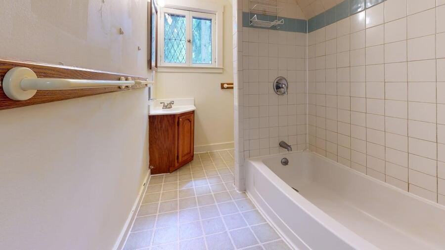 1825 Hill St #1825HIL - Photo 5 of 14