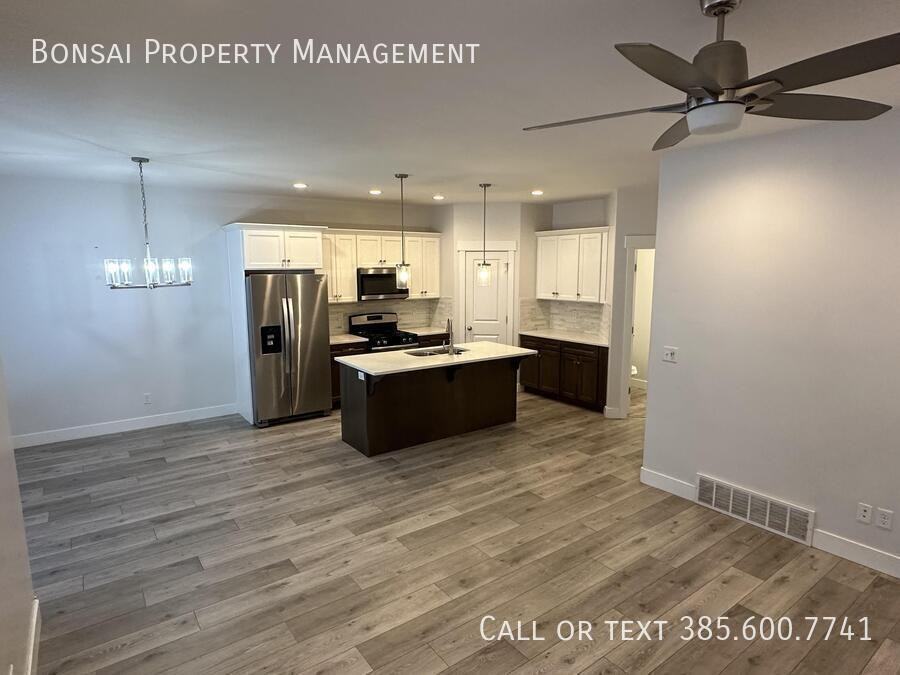 4343 W Hemsley Ln - Photo 5 of 19