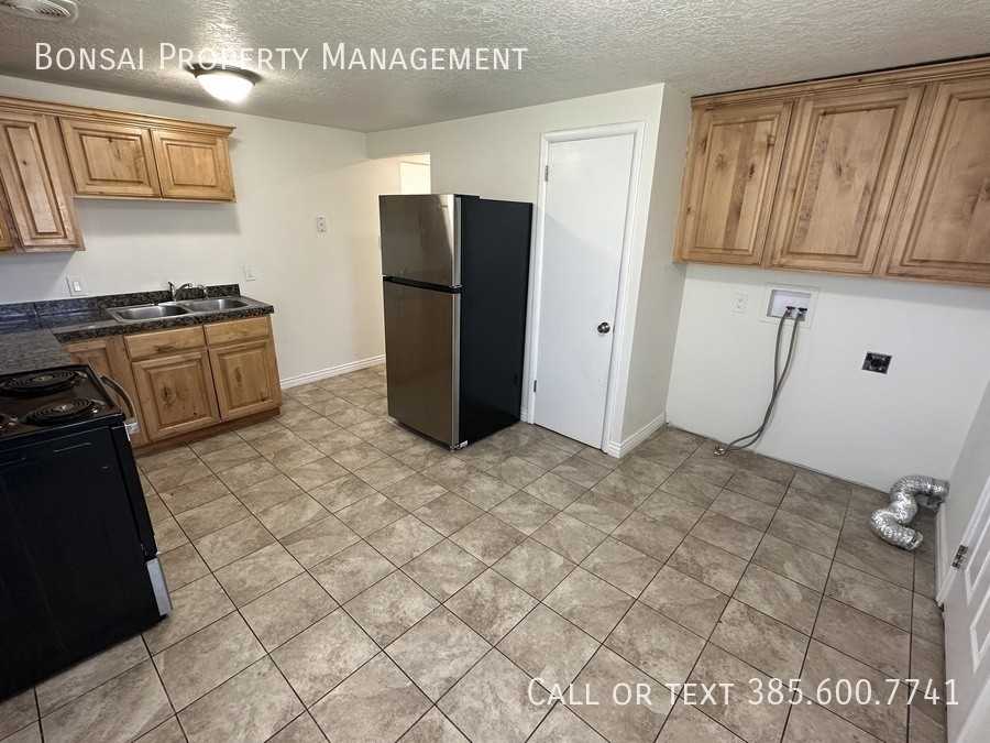 1336 S Cheyenne St #A - Photo 4 of 8