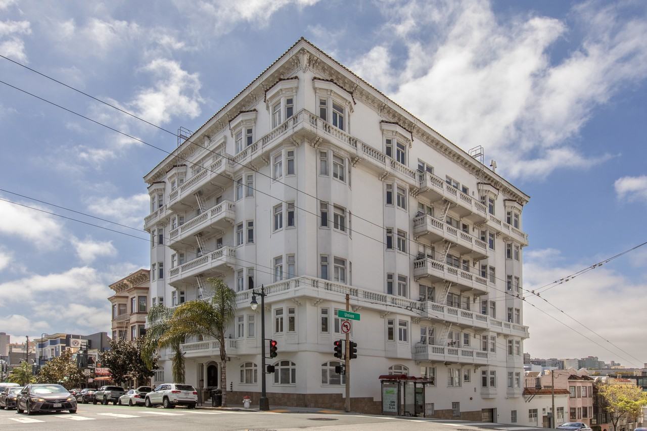 2355 Polk St #201 - Photo 4 of 21