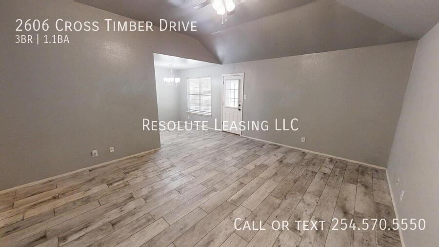 2606 Cross Timber Dr - Photo 3 of 22