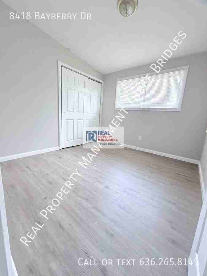 8418 Bayberry Dr - Photo 3 of 12