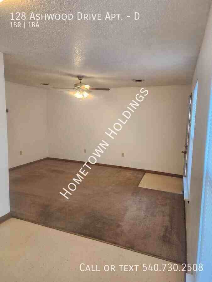 128 Ashwood Dr #D - Photo 2 of 9