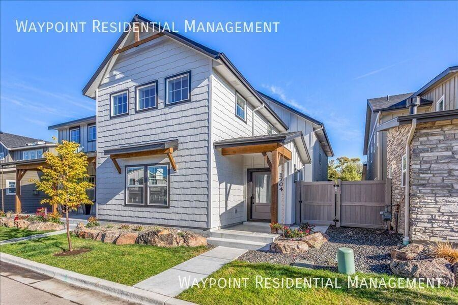 1704 E Cutgrass Ln - Photo 2 of 41