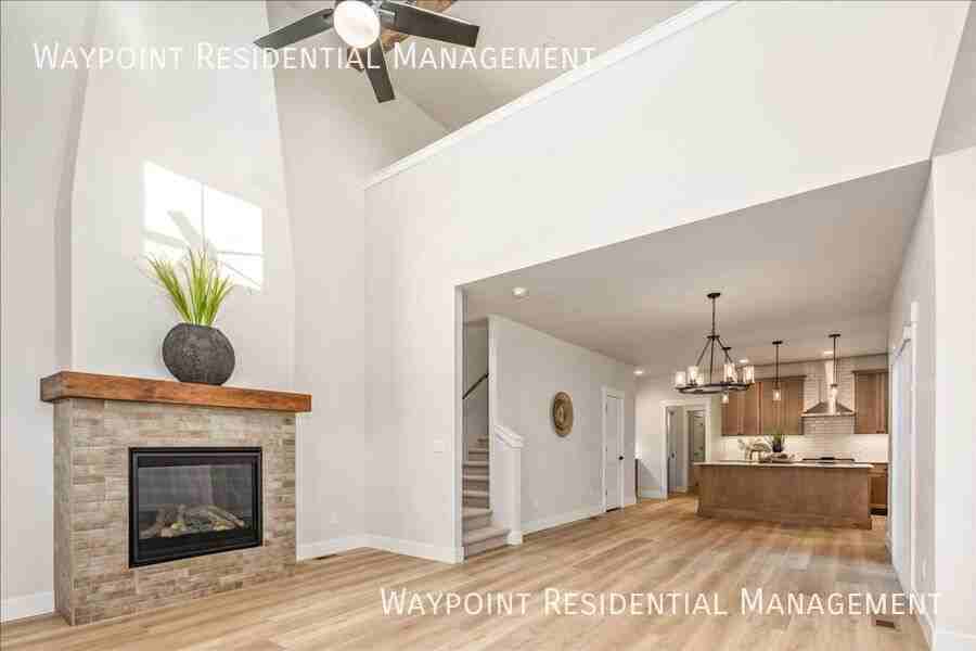 1704 E Cutgrass Ln - Photo 6 of 41