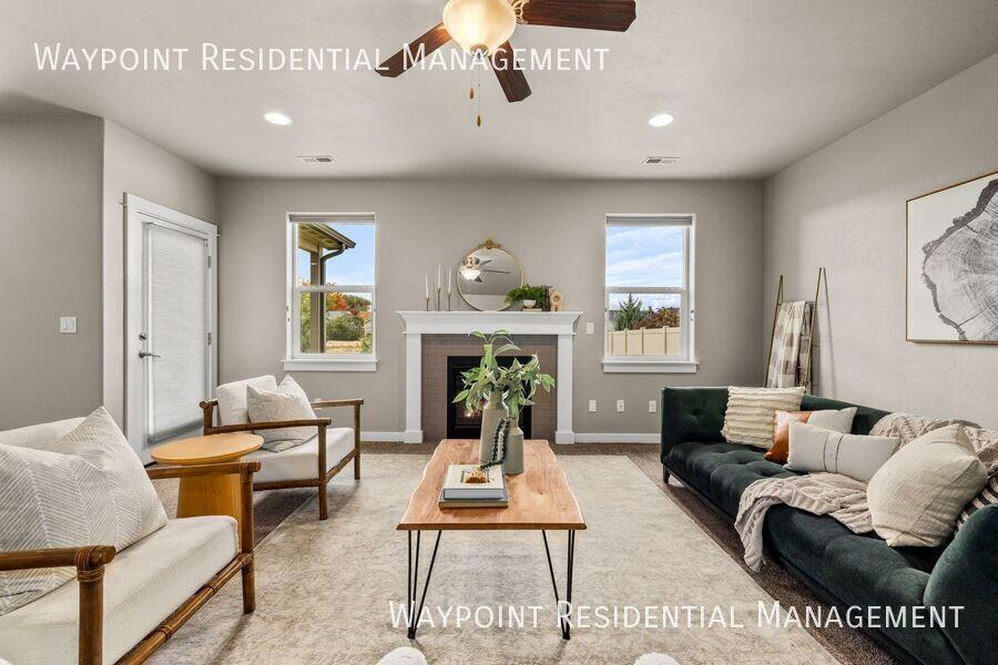 4235 S Highcliff Ave - Photo 6 of 37