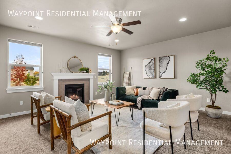 4235 S Highcliff Ave - Photo 7 of 37