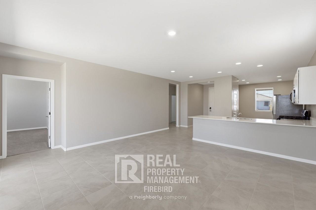 24937 N 167th Dr - Photo 7 of 50